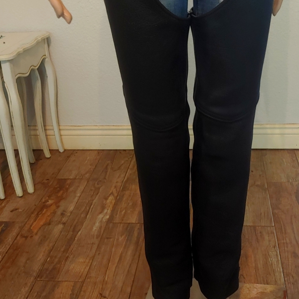 US MADE 100% LEATHER RIDING CHAPS - Picture 5 of 8